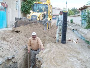 Tuzlukçu'da kanalizasyon çalışmaları