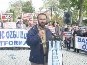 İşgalcilerin işbirlikçisi olmamalıyız