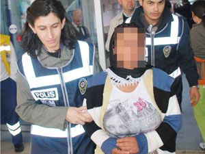 Otogar'da uyuşturucu satan 3 kişi yakalandı