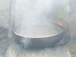 Tuzlukçu’ya üzüm şıra makinesi satın alındı