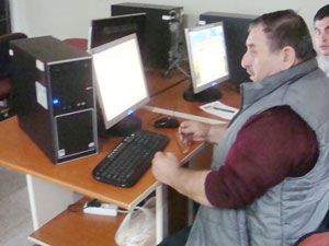 70 yaşında bilgisayar öğreniyor