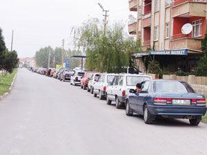 Ucuz LPG için metrelerce kuyruk