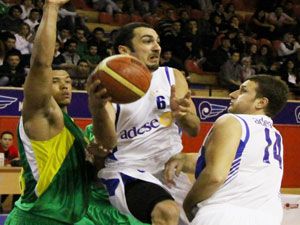 Selçuk 2’de 2 yaptı: 77-54