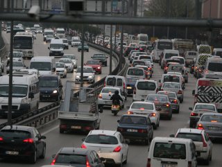 Yeni trafik levhaları geliyor