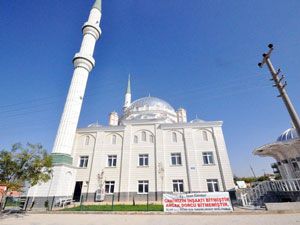 Cami için afişle yardım