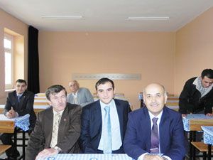 Eski Rektör Kutlu ilkokulunu unutmadı