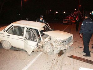 Hurdaya dönen aracın sürücüsü bulunamadı