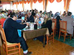 Bedensel engelliler toplantıda tanıştı