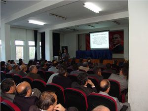 Bayraktar Meram'daki inşaatları gezdi