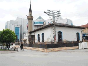 Tarihi Tolluoğlu Camii restore ediliyor