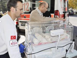Prematüre bebek hava ambulansı ile sevk edildi