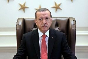 Erdoğan 'kalksın' dedi ancak Davutoğlu...