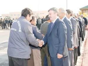 Akyürek çalışanlarıyla bayramlaştı
