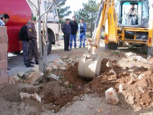 Yeraltında kaçak mazot tankı ele geçirildi