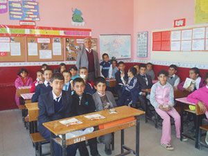 TEMA Vakfı okullarda çevre eğitimi veriyor