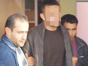 Kendisini darp edenlerin dükkanına ateş açtı