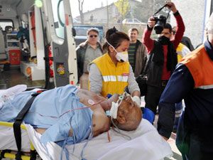 Hacda rahatsızlanan hacılara ambulans uçak