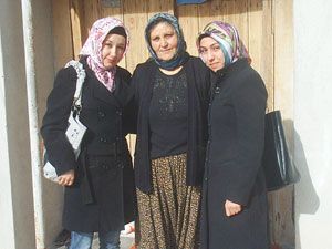 Karapınar kadın giysileri tez konusu oldu