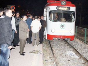 Tramvayın çarptığı kişi hayatını kaybetti