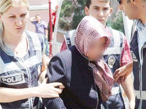 Yasak aşkını öldüren kadına