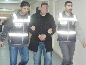 Uyuşturucuyu bebeğinin yastığında gizlemiş