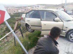 Hızını alamayan araç Akyokuş'tan uçuyordu