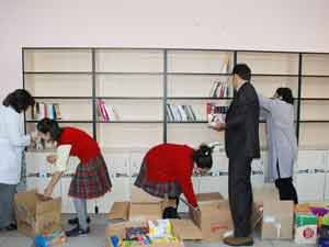 Karatay Belediyesinden 13 okula kütüphane