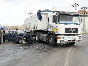 Sarayönü'nde trafik kazası: 2 yaralı