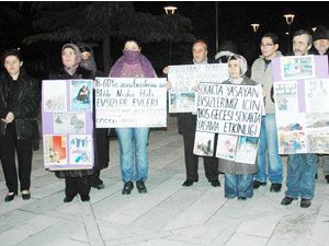 Evsizler için geceyi sokakta geçirdiler 