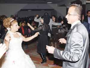 Zengen Belediye Başkanı evlendi