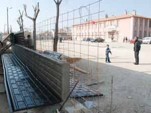 Karatay’dan okullara  çevre düzenlemesi