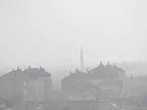 Karaman’da sis, ulaşımda aksamalara yol açıyor
