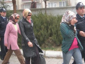 Kadın hırsızlara suçüstü