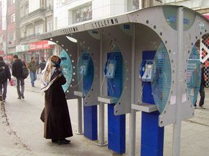 Kampanya ankesörlü telefon kullanımını artırdı