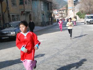 Akşehir'de Atatürk koşusu yapıldı