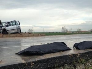 Ağabey Kardeş Kazada Can Verdi