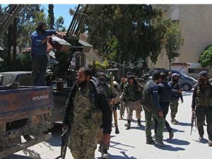 Suriye'de 15 örgüt YPG'ye karşı birleşti