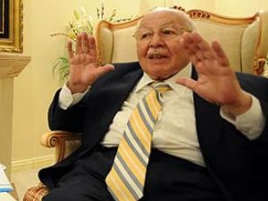 Necmettin Erbakan hastaneye kaldırıldı