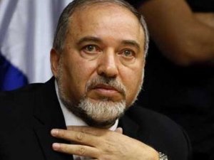 İsrail Dışişleri Bakanı Lieberman istifa etti