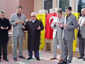 MÜSİAD üyeleri Gazze’ye ilaç gönderdi