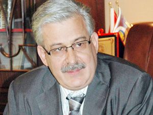 Selçuk'tan akademisyenlere büyük destek 