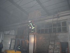 Kereste fabrikasında yangın 