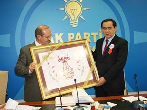 Bakan Demir’den AK Parti’ye ziyaret