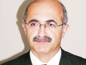 Yüksek gerilim hatları insanı tehdit ediyor