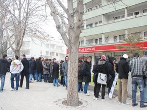 Öğrencilerin burs ve kredi çilesi