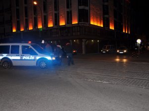 68’lik Teyze Kapkaççıya Çantasını Bırakmadı