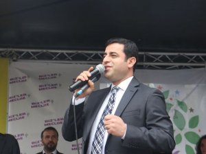 Demirtaş'ın evine Narkotik baskını!