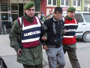 Uyuşturucu operasyonunda 19 kişiden 5’i tutuklandı