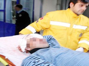 Birlikte alkol aldığı arkadaşları darp etti