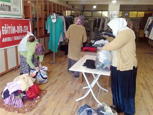 Akkise'de hayır pazarı ilgi gördü